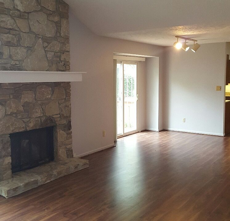 2nd image of 4748 Pennington Ct