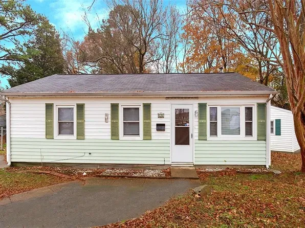 1015 Rollins Cir, Hampton, VA 23663