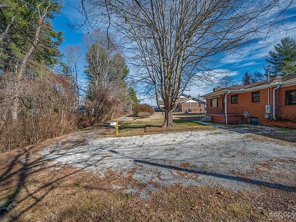4th image of 105 Allgood Dr