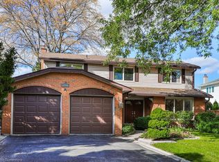 981 Valdese Dr, Mississauga, ON L5C2Z5