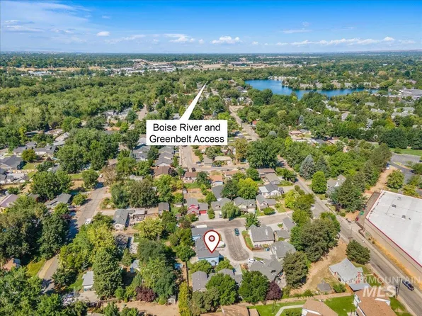 2910 N Saint James Pl, Boise, ID 83703