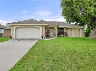 412 SE 17th St, Cape Coral, FL 33990