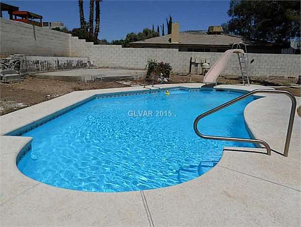 2nd image of 1032 Neil Armstrong Cir