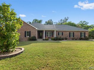 1989 Silverthorne Trl, Cape Girardeau, MO 63701