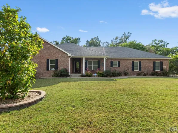 1989 Silverthorne Trl, Cape Girardeau, MO 63701