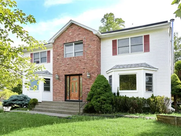 30 Ossman Drive, Pomona, NY 10970