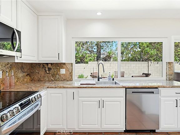 4th image of 2075 Sherman St