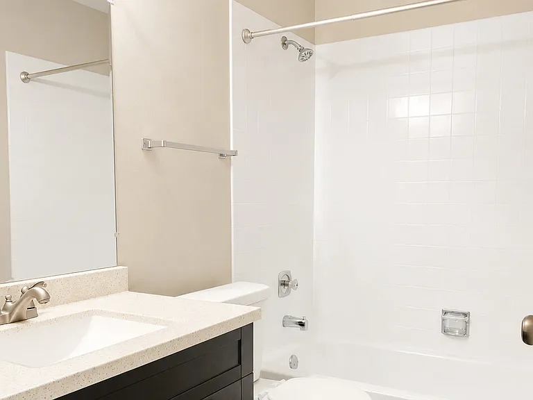 908 Knottingham Dr #1A — Photo 5