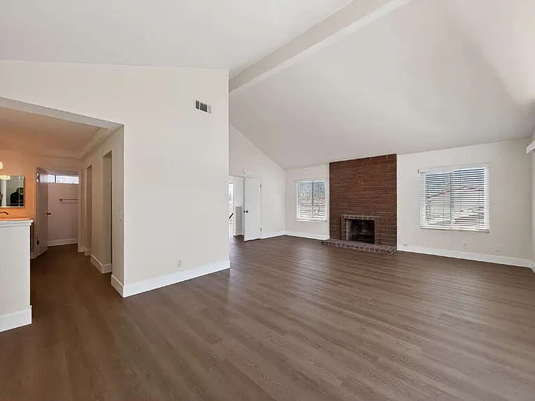 21909 Huron Ln — Photo 12