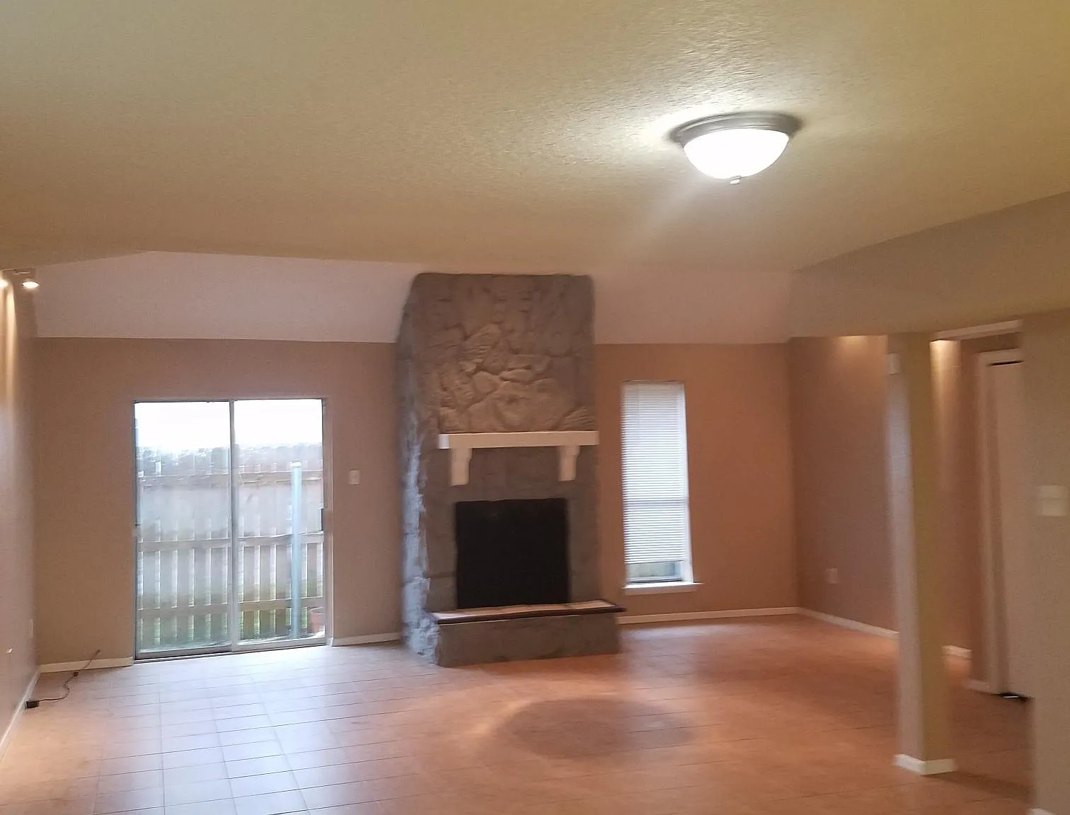 86 Stanton Hall Dr — Photo 4
