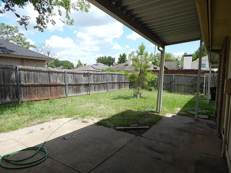 424 Adelaide Dr — Photo 21