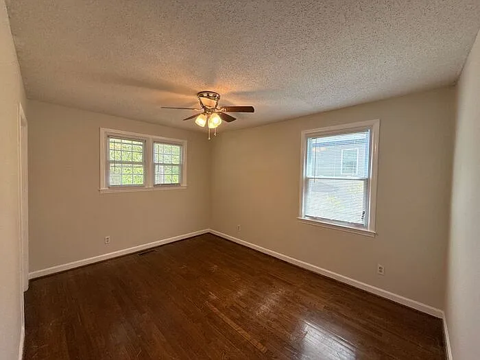 5710 Charing Pl — Photo 13