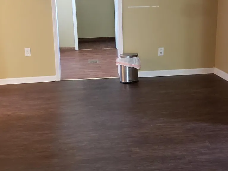 140 Dolphin Rd — Photo 17