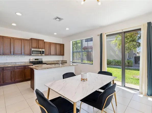 3351 NW 10th Ave, Pompano Beach, FL 33064