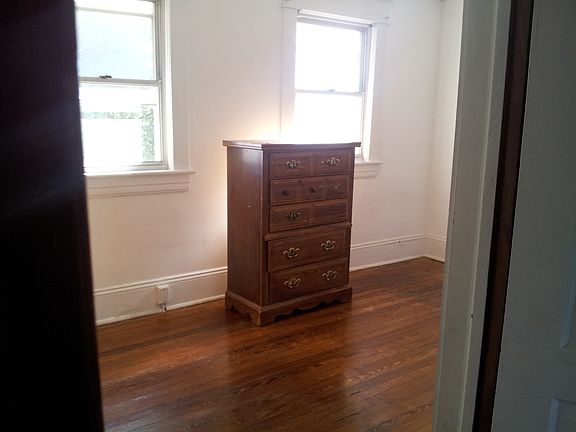 5th image of 2430 Staunton Ave NW