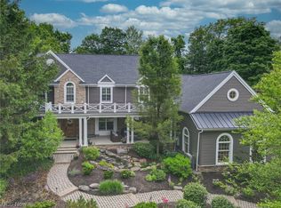 50 Timber Ridge Dr, Chagrin Falls, OH 44022