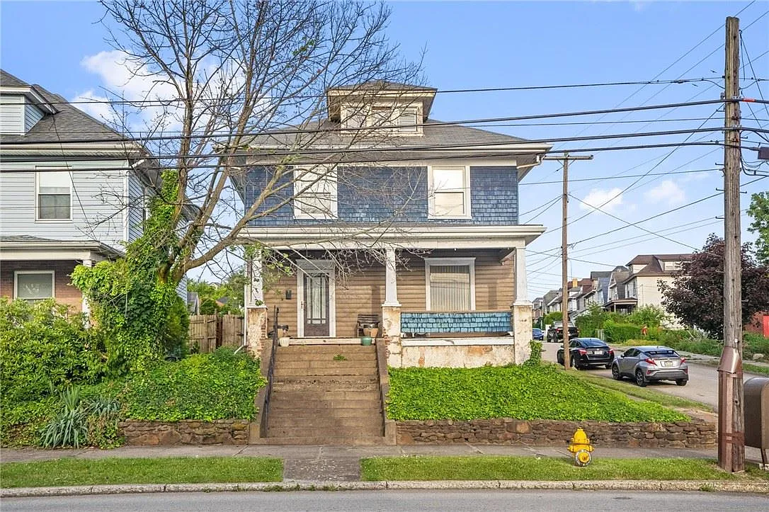230 N Gallatin Ave photo 1