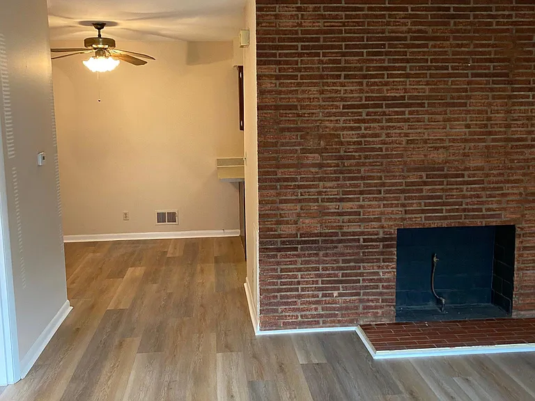 2731 Brownsboro Rd #7 — Photo 6