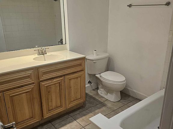 2nd image of 3434 Blanding Blvd Unit 119