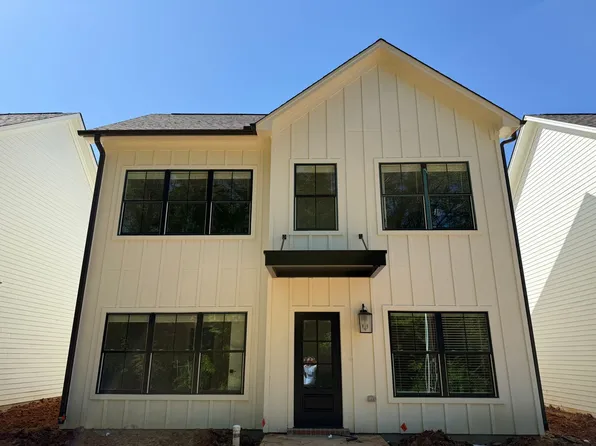 1203 Ivy Rd, Oxford, MS
