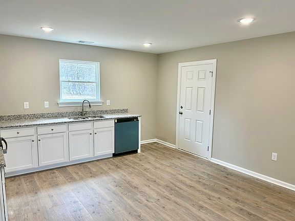 4th image of 210 Nu-Shell St