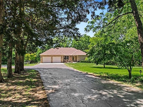 3rd image of 6234 Ogg Rd