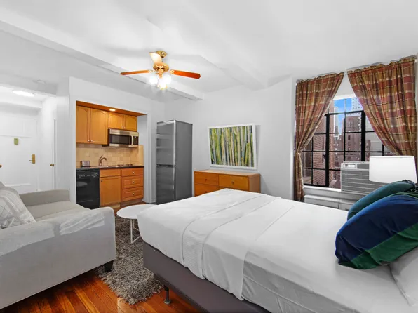 25 Tudor City Place image 1 of 13