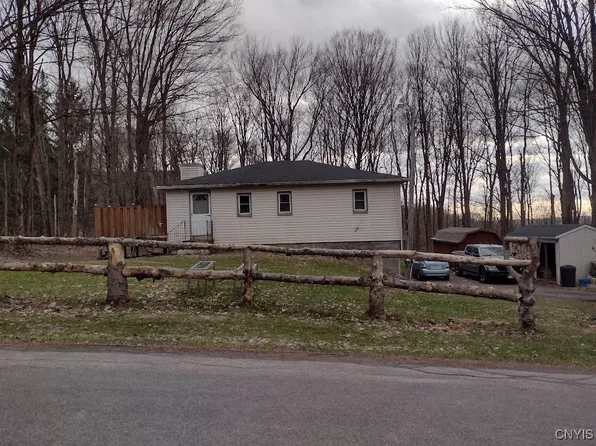 2582 Phelps Rd, Mc Graw, NY 13101