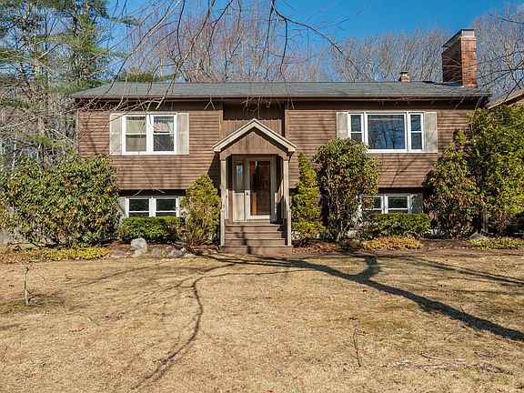 2nd image of 30 Bay Park Drive