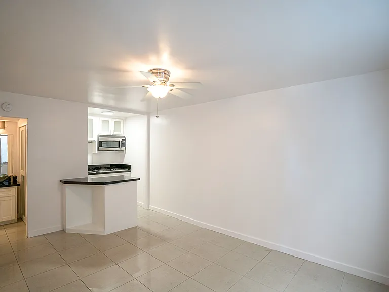 3822 Highland Ave #H — Photo 7