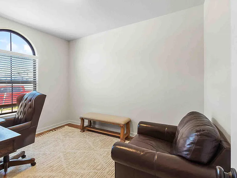 220 Basket Flower Loop — Photo 25