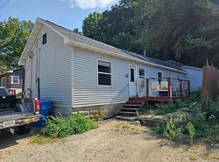 36123 Old Cartway Dr, Winona, MN 55987