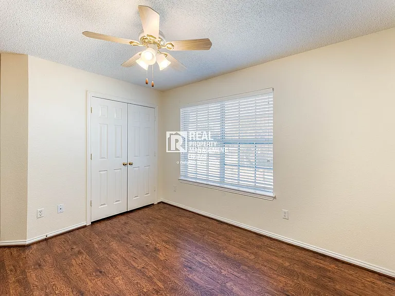 3929 Acorn Ln — Photo 22