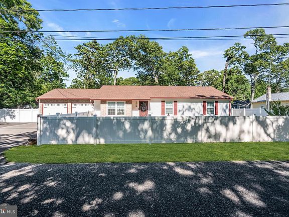 4th image of 28 Geranium St