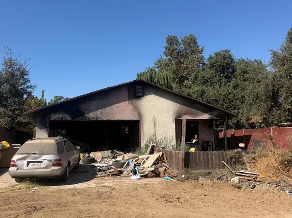 2549 Parkdale Dr, Modesto, CA 95358