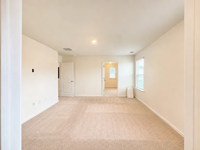 169 Oakwood Blvd — Photo 16