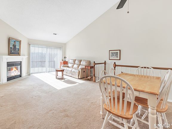 5th image of 4 Rivendell Drive #4