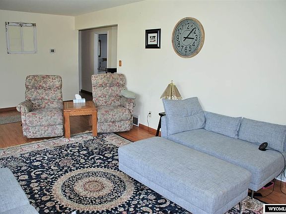 3rd image of 400 S 16th St