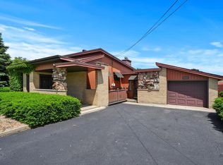 10101 S 88th Ave, Palos Hills, IL 60465