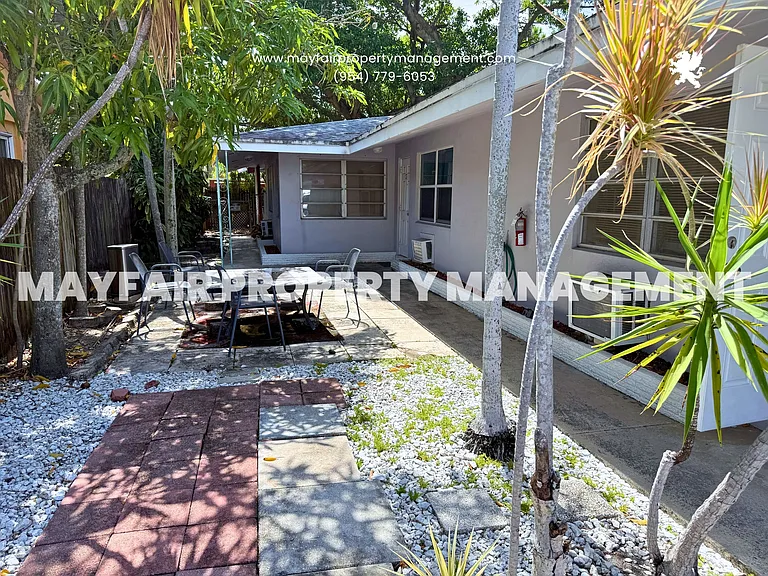 629 NE 15th Ave #1 — Photo 10