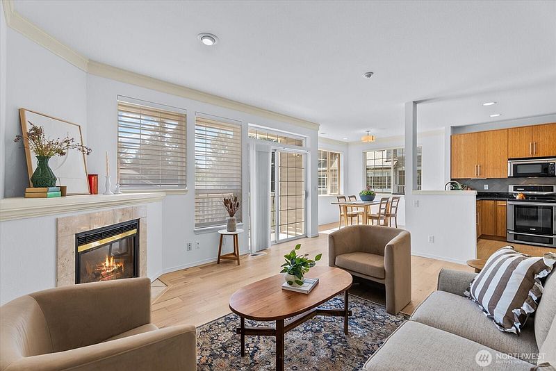 5th image of 18550 NE 57th Street #C18550