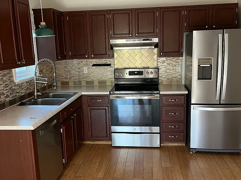 332 S Carr Ave W — Photo 5