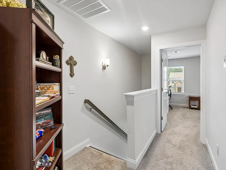 408 Wooden Shoe Way — Photo 16