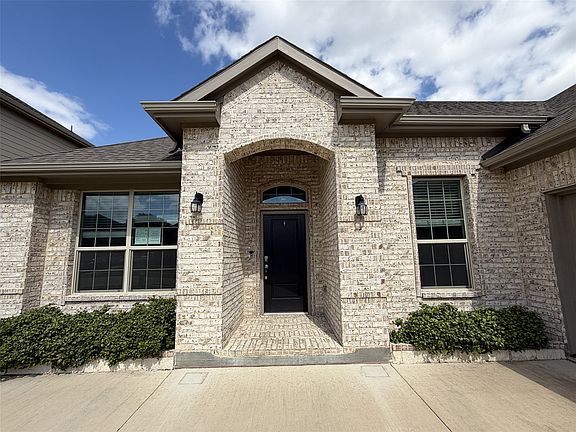 3rd image of 3728 Walnut Ridge Dr