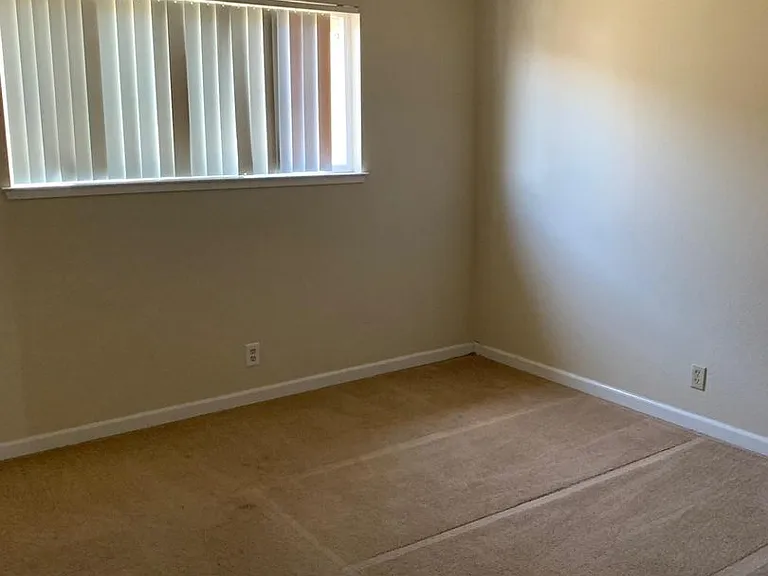 710 Harvard Ave — Photo 4
