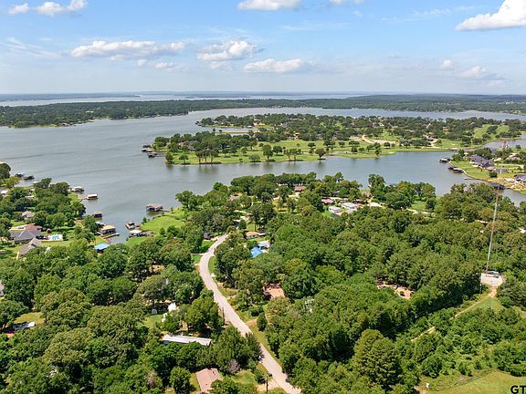 2nd image of 15329 Scenic View Dr