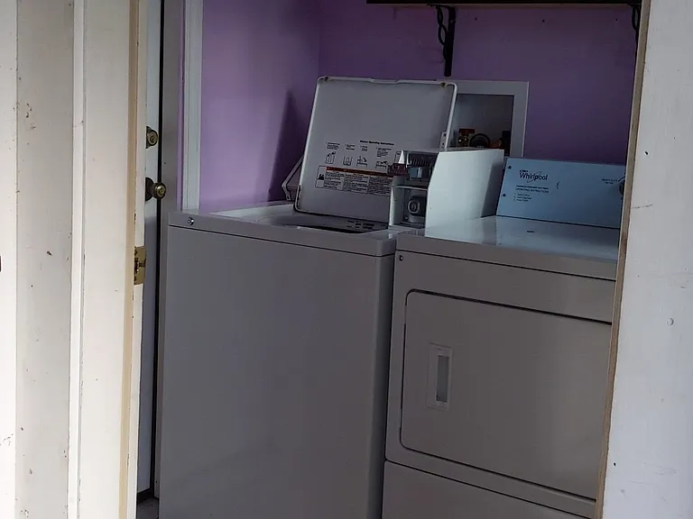 352 Laurel St #1 — Photo 15