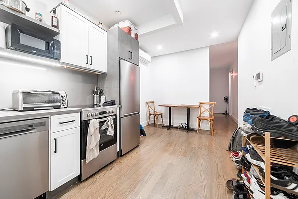 Rented by Twin Group | media 36