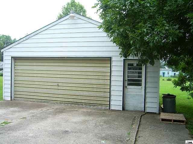 2nd image of 2029 NE Monroe St