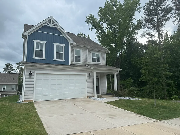 131 Alta Crest Ln — Photo 1